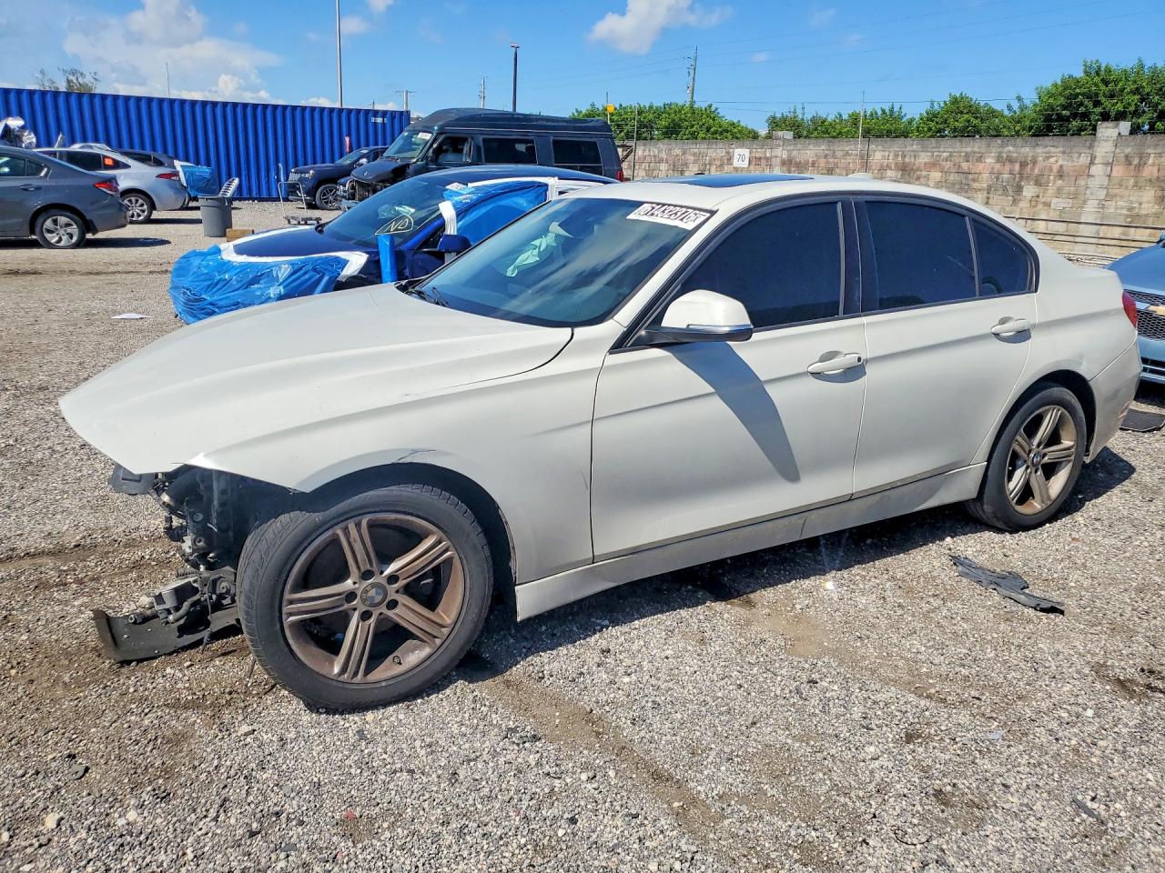 Photo of the 2015 BMW 320 I XDRIVE