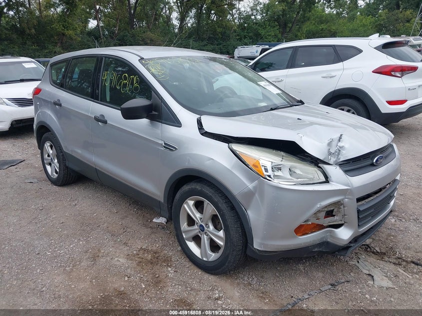 Photo of the 2015 FORD ESCAPE S