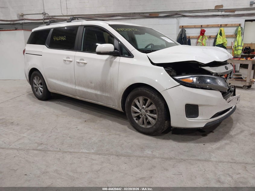 Photo of the 2016 KIA SEDONA LX