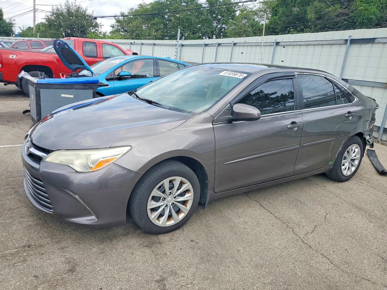 Photo of the 2015 TOYOTA CAMRY LE