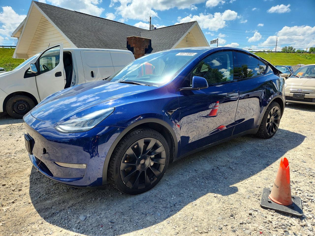 Photo of the 2022 TESLA MODEL Y