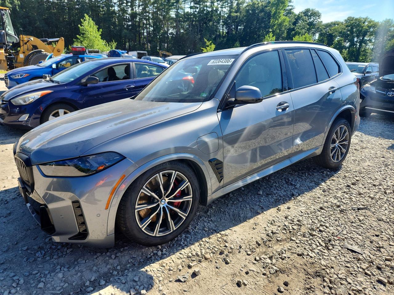 Photo of the 2026 BMW X5 XDRIVE50E