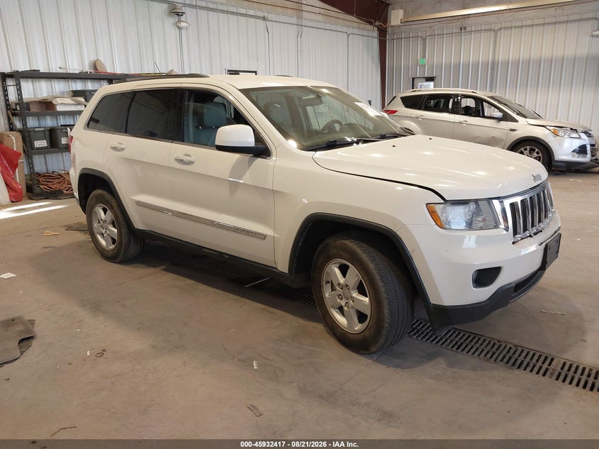 Photo of the 2012 JEEP GRAND CHEROKEE LAREDO