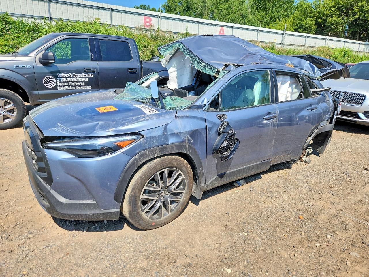 Photo of the 2026 TOYOTA COROLLA CROSS XLE