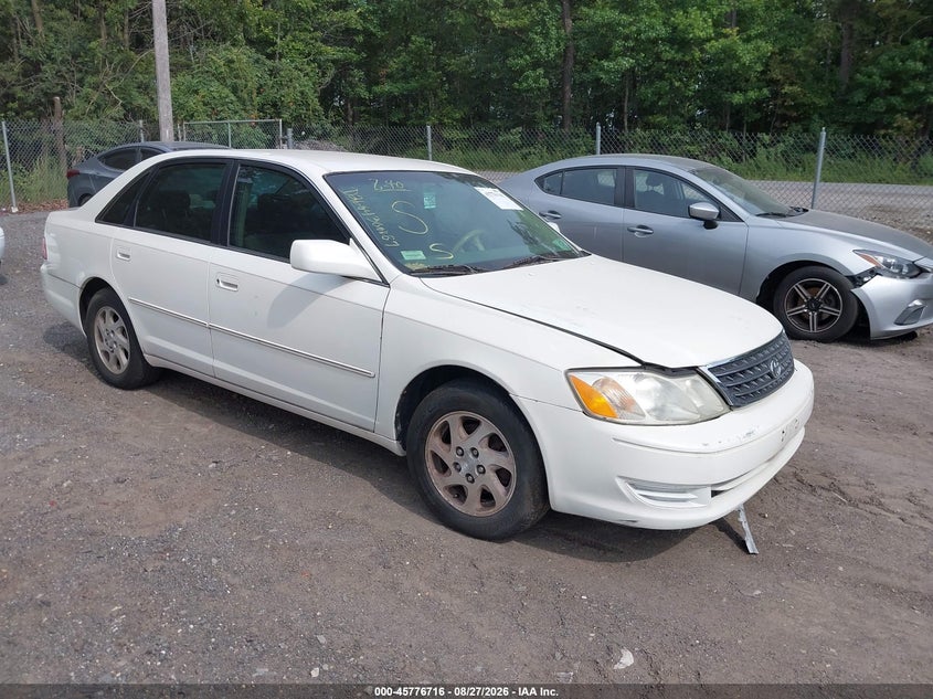Photo of the 2004 TOYOTA AVALON XL