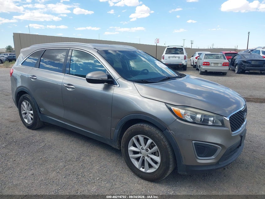 Photo of the 2016 KIA SORENTO 3.3L LX
