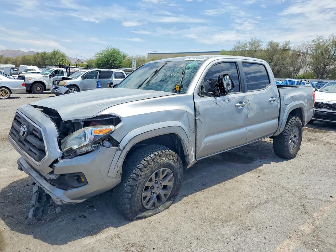 Photo of the 2016 TOYOTA TACOMA SR5 V6