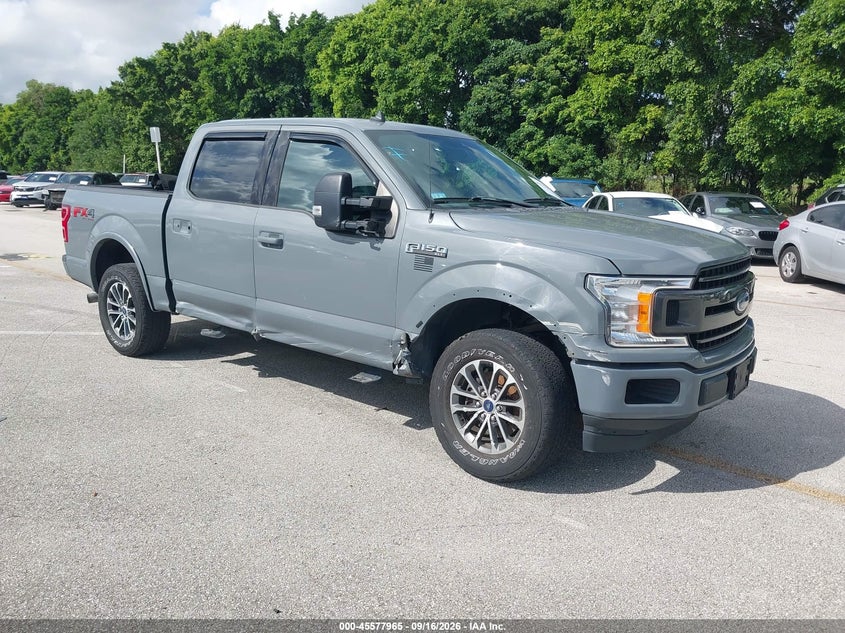 Photo of the 2020 FORD F-150 XLT