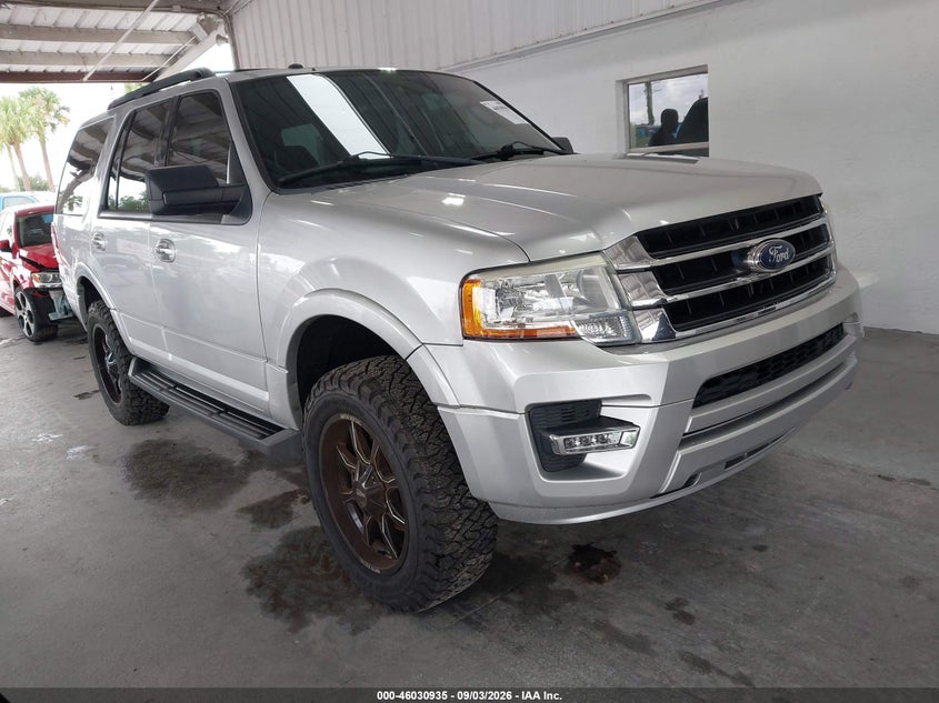 Photo of the 2015 FORD EXPEDITION XLT