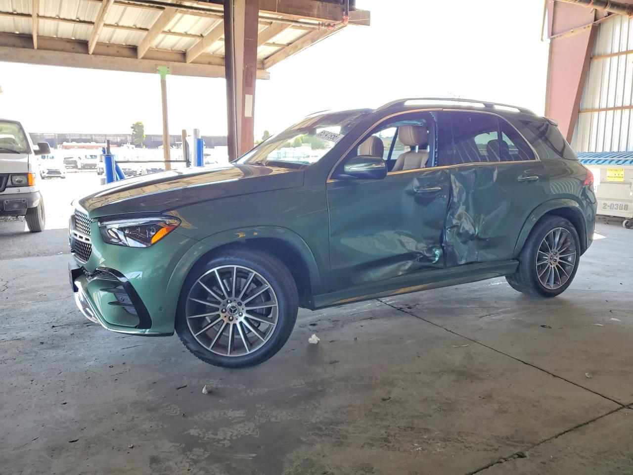 Photo of the 2025 MERCEDES-BENZ GLE 350