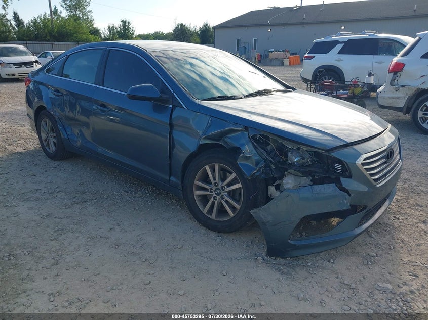 Photo of the 2015 HYUNDAI SONATA SE