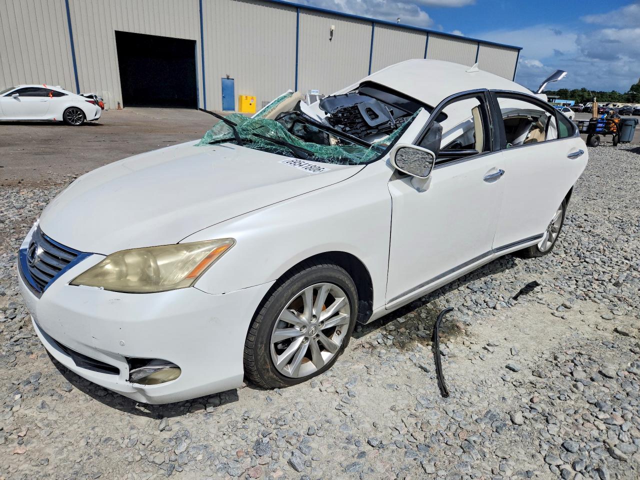 Photo of the 2011 LEXUS ES 350