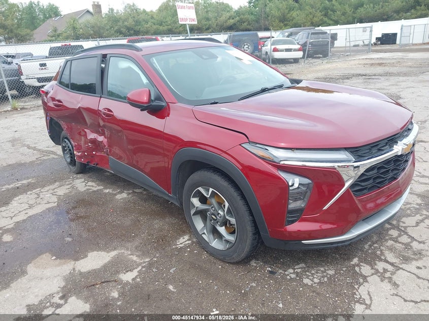 Photo of the 2025 CHEVROLET TRAX FWD LT