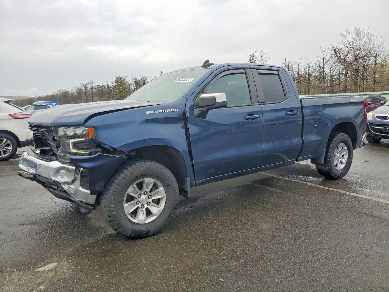 Photo of the 2021 CHEVROLET SILVERADO K1500 LT