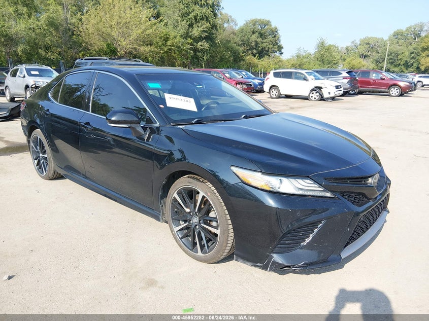 Photo of the 2018 TOYOTA CAMRY XSE