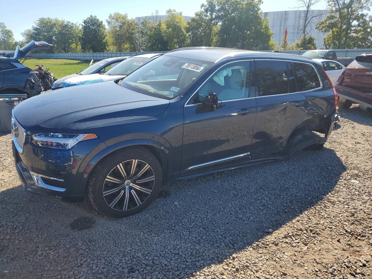 Photo of the 2025 VOLVO XC90 CORE
