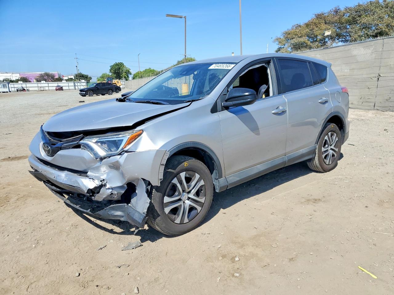 Photo of the 2018 TOYOTA RAV4 LE