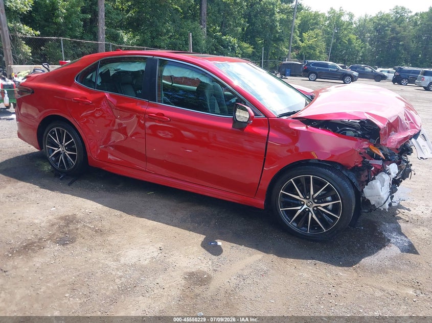 Photo of the 2023 TOYOTA CAMRY SE