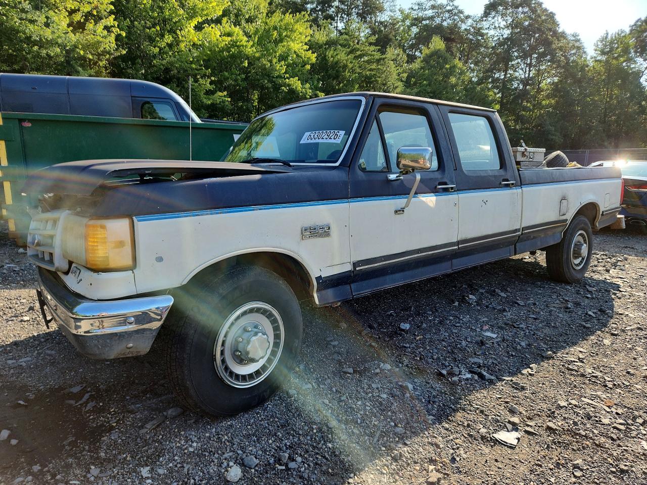 Photo of the 1990 FORD F350