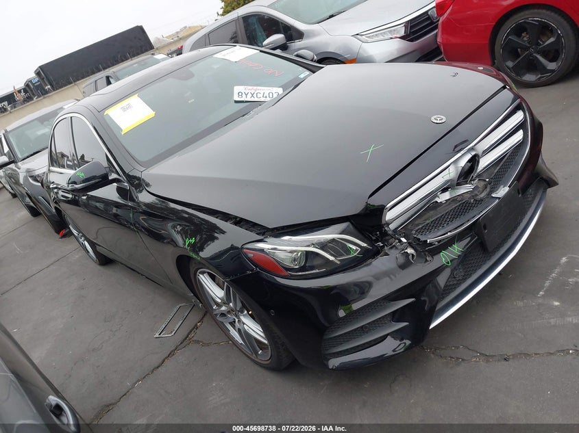 Photo of the 2018 MERCEDES-BENZ E 300