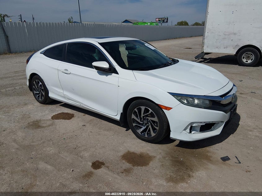 Photo of the 2017 HONDA CIVIC LX-P