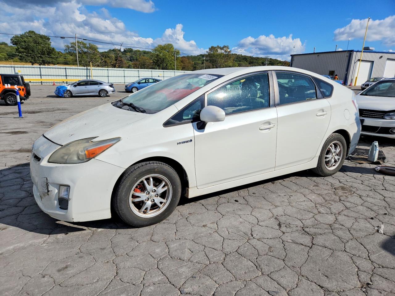 Photo of the 2010 TOYOTA PRIUS III