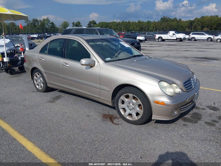 Photo of the 2005 MERCEDES-BENZ C 240 LUXURY