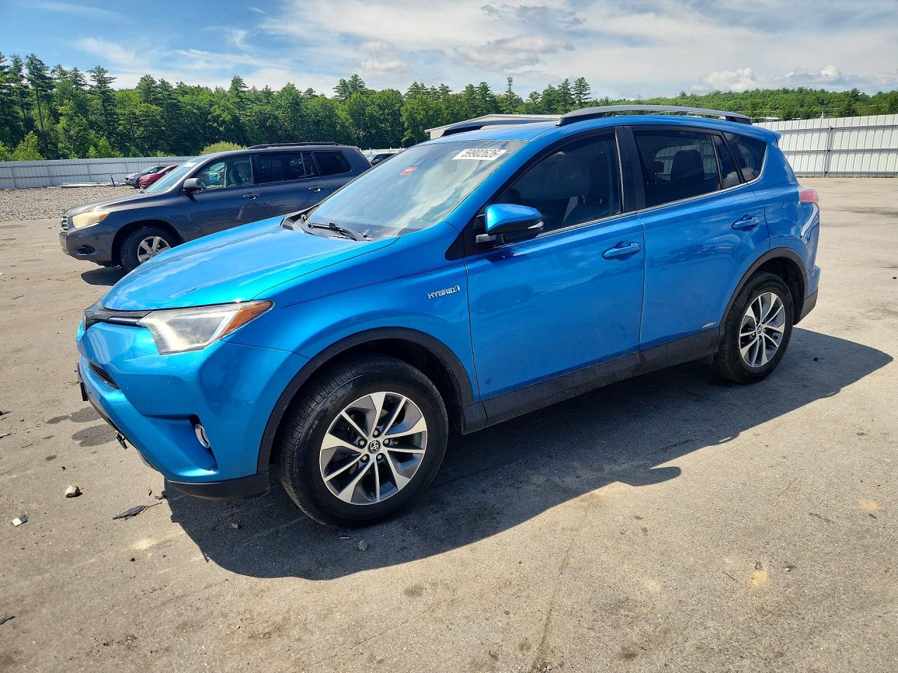 Photo of the 2018 TOYOTA RAV4 HYBRID XLE