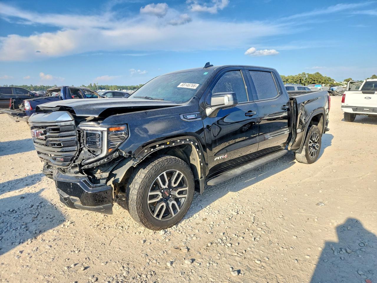 Photo of the 2024 GMC SIERRA K1500 AT4