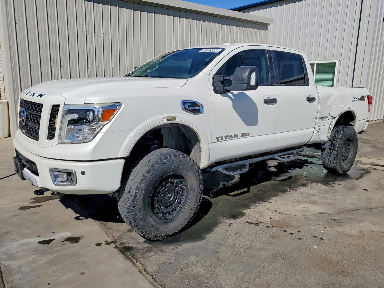 Photo of the 2019 NISSAN TITAN XD PRO-4X