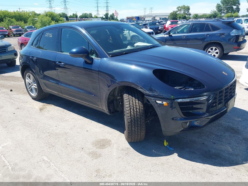 Photo of the 2017 PORSCHE MACAN