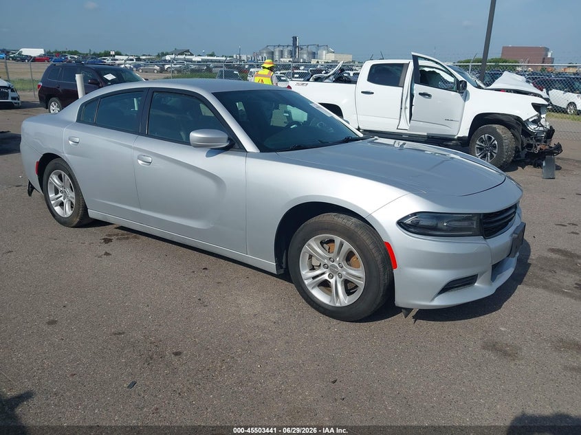 Photo of the 2021 DODGE CHARGER SXT RWD