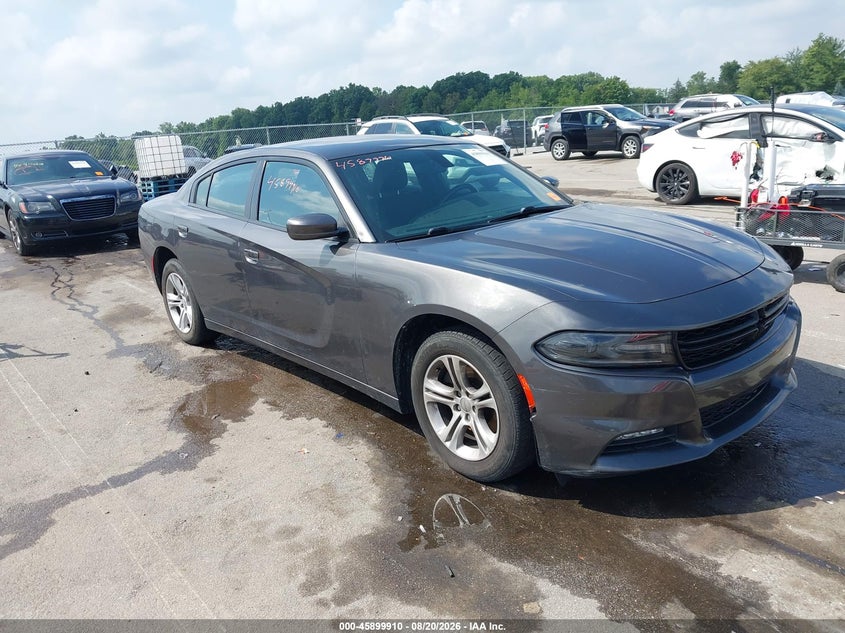 Photo of the 2019 DODGE CHARGER SXT RWD