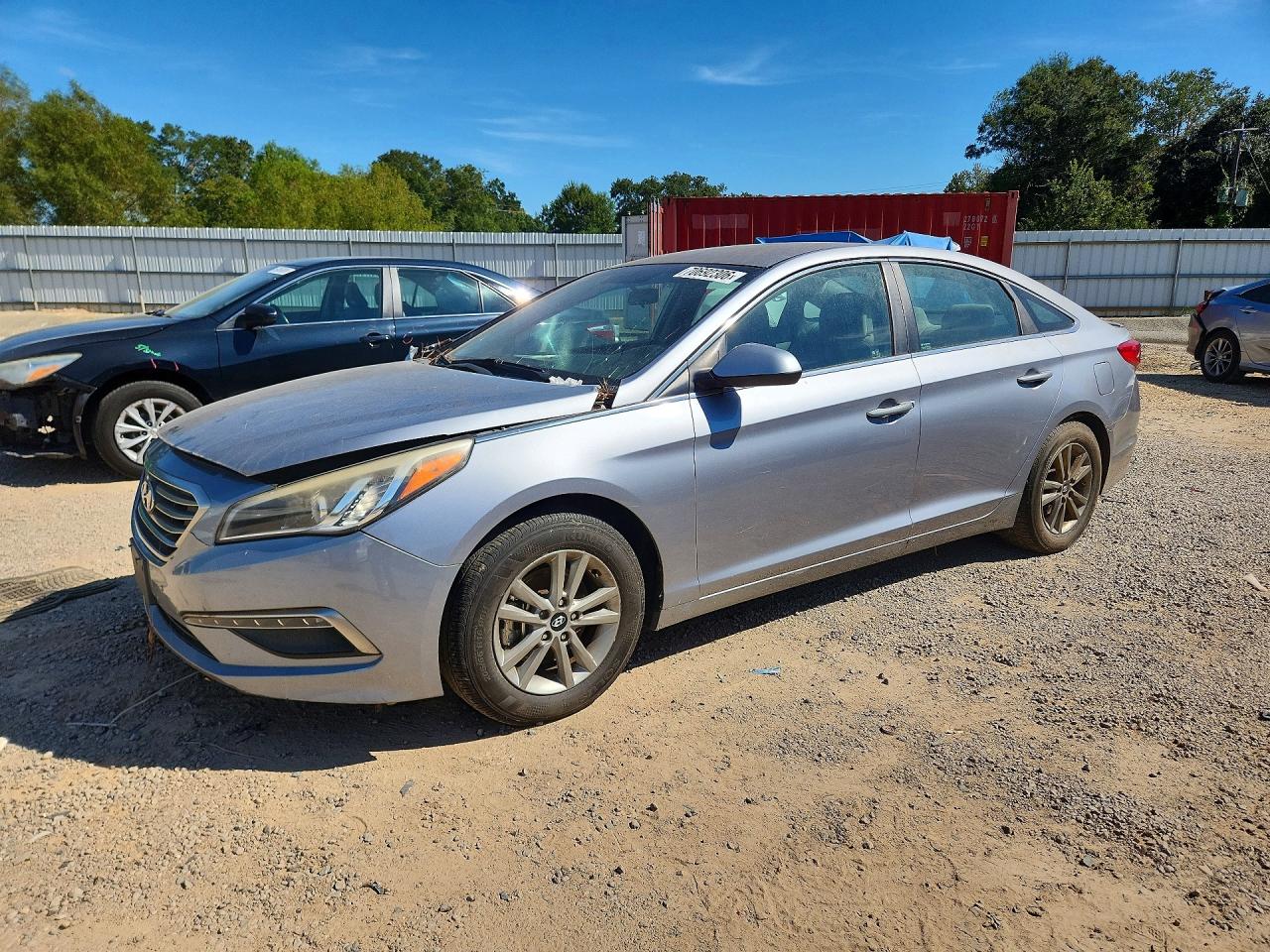 Photo of the 2015 HYUNDAI SONATA SE