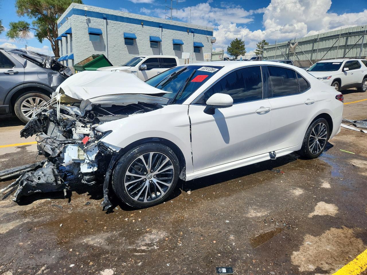 Photo of the 2019 TOYOTA CAMRY SE