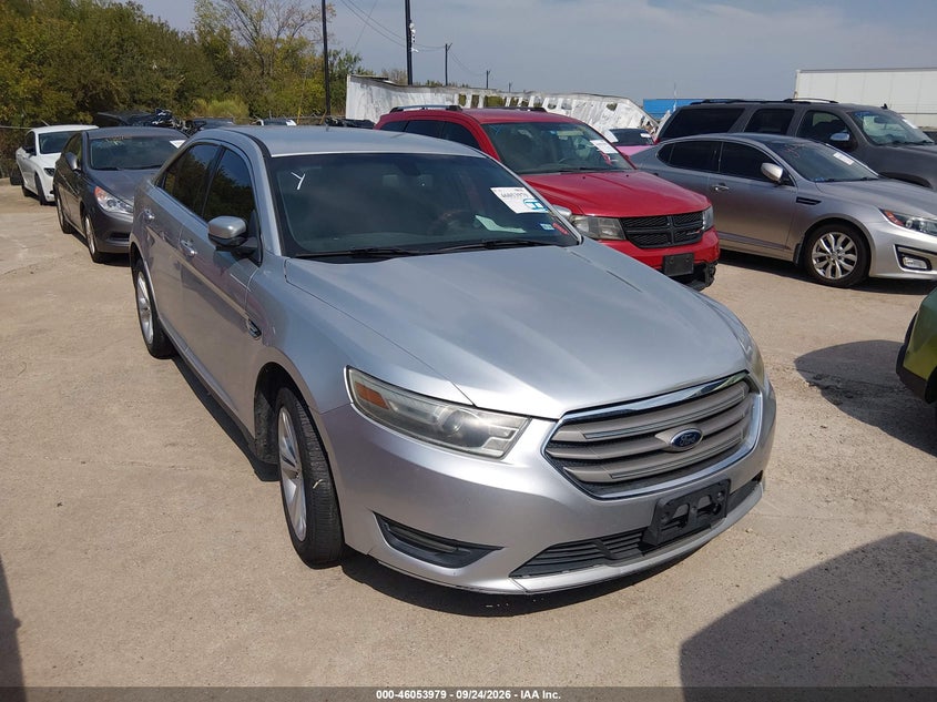 Photo of the 2014 FORD TAURUS SEL