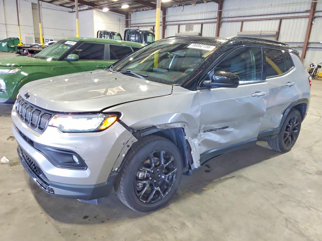 Photo of the 2022 JEEP COMPASS LATITUDE