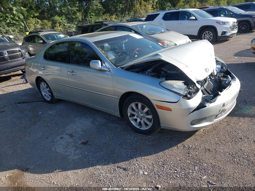 Photo of the 2004 LEXUS ES 330