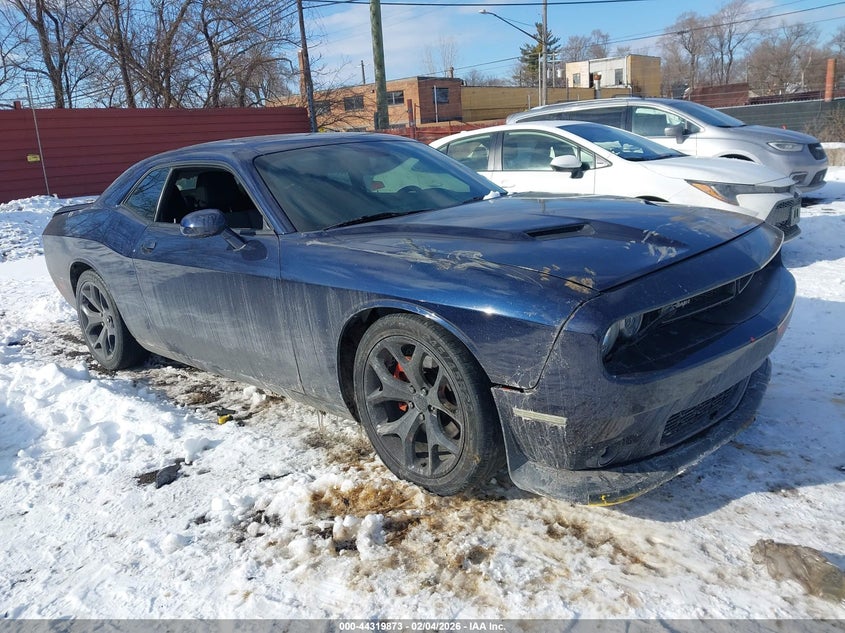 Photo of the 2016 DODGE CHALLENGER SXT