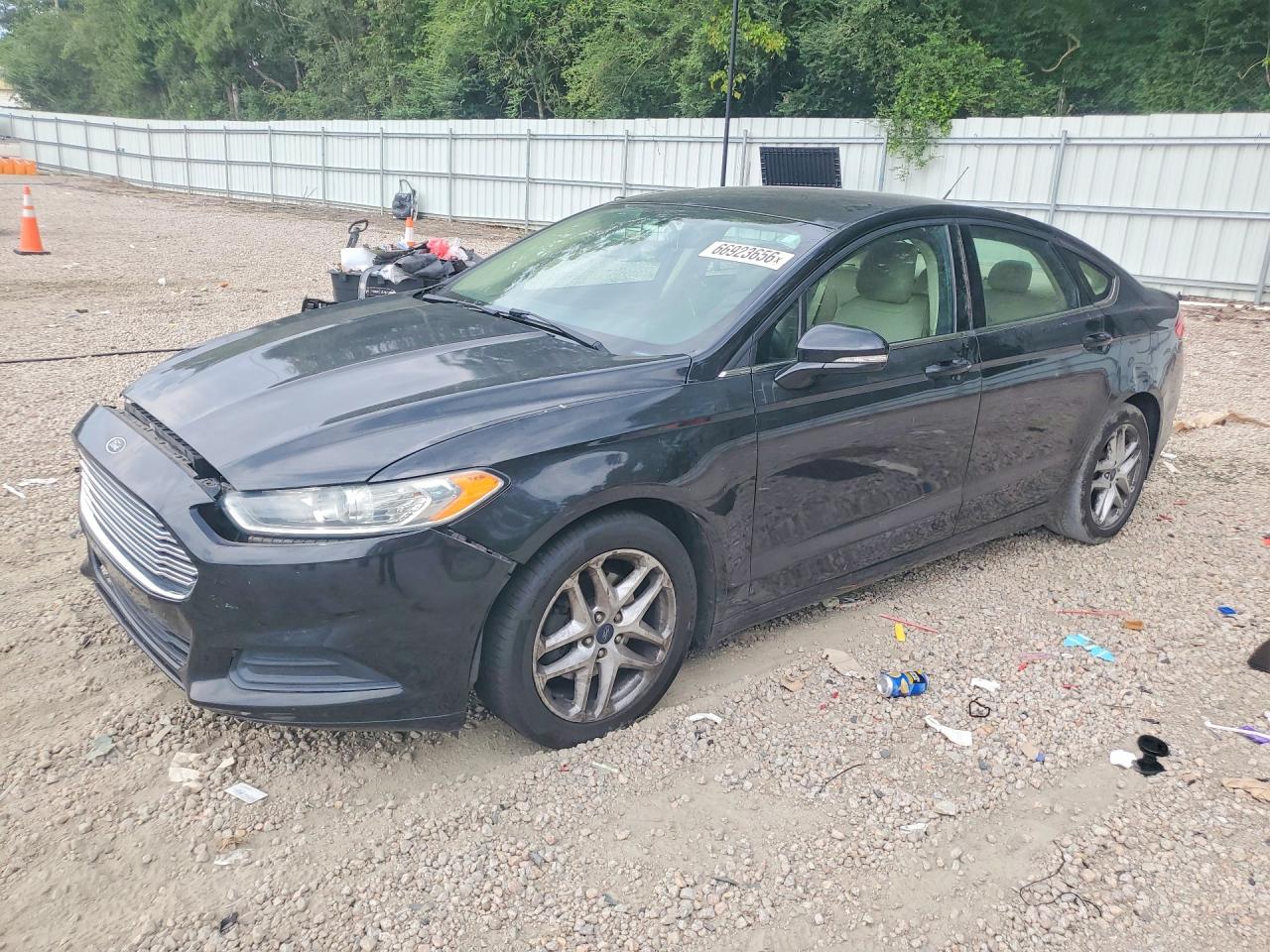 Photo of the 2014 FORD FUSION SE