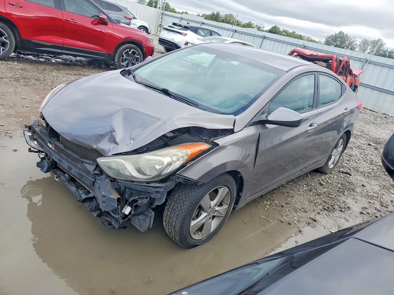 Photo of the 2013 HYUNDAI ELANTRA