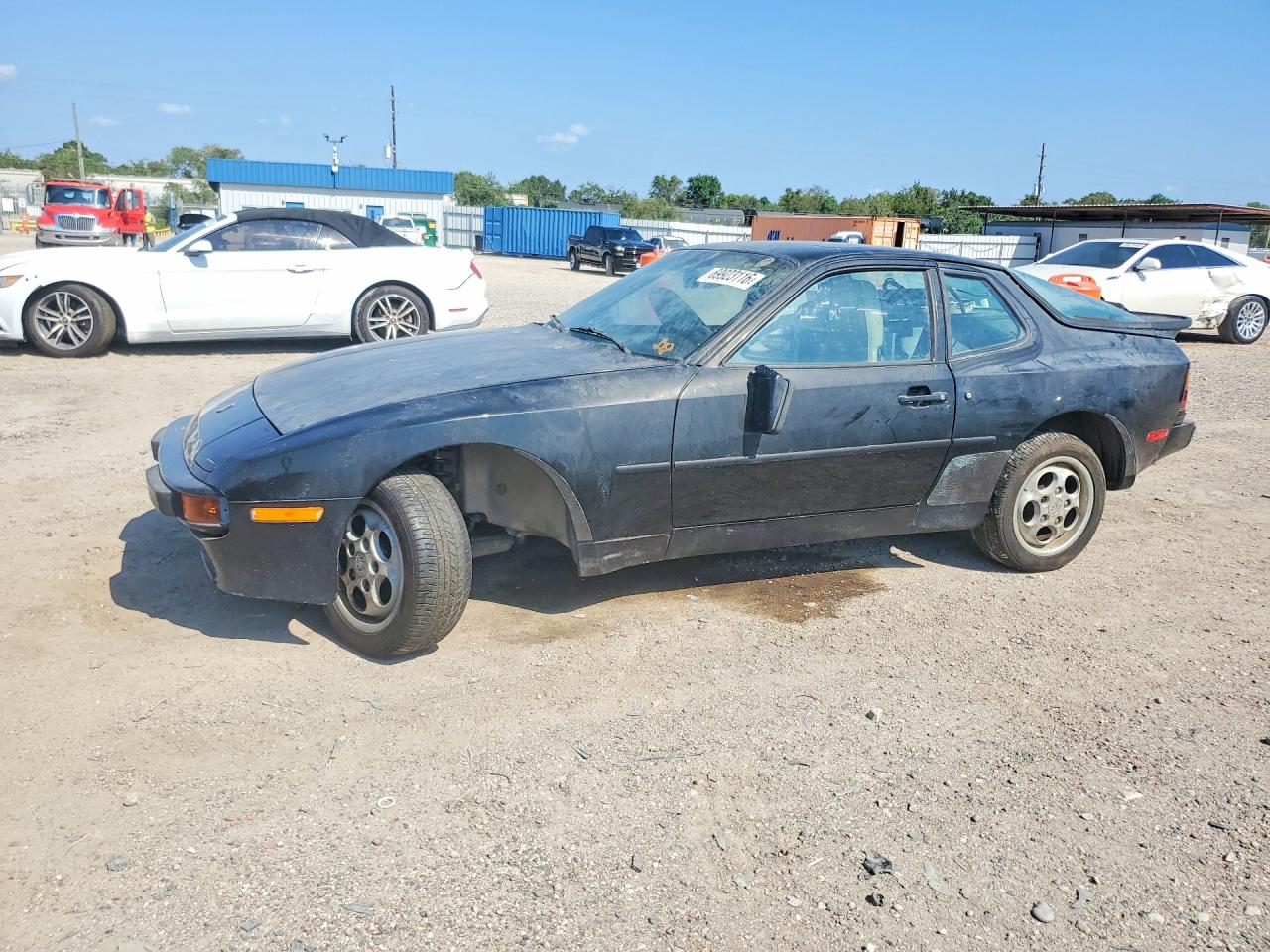 Photo of the 1987 PORSCHE 944