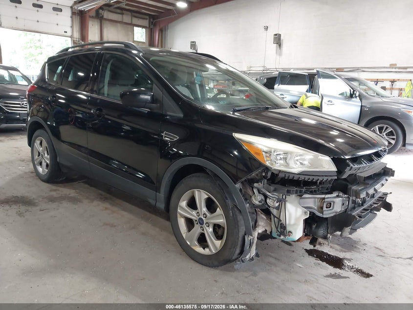 Photo of the 2016 FORD ESCAPE SE