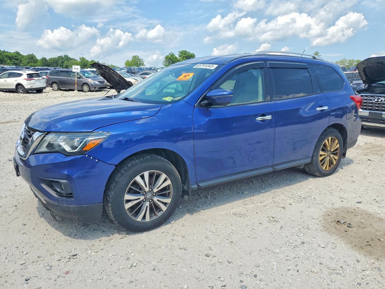 Photo of the 2018 NISSAN PATHFINDER SL