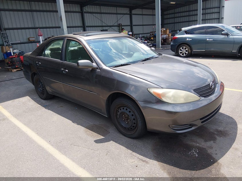 Photo of the 2002 TOYOTA CAMRY XLE