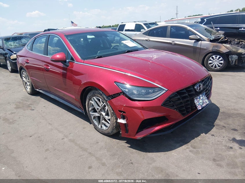 Photo of the 2023 HYUNDAI SONATA SEL