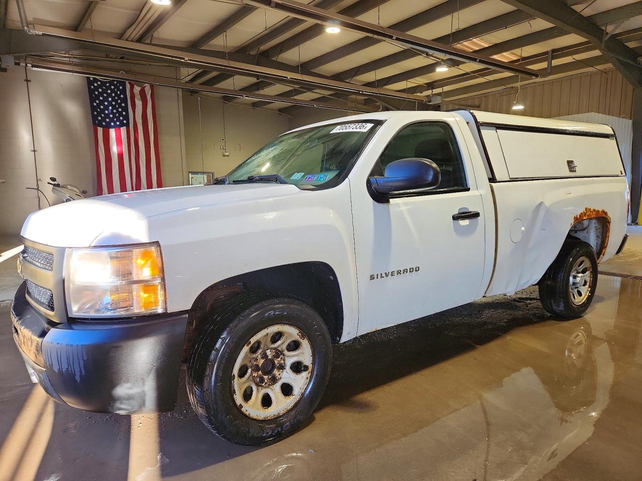Photo of the 2011 CHEVROLET SILVERADO C1500