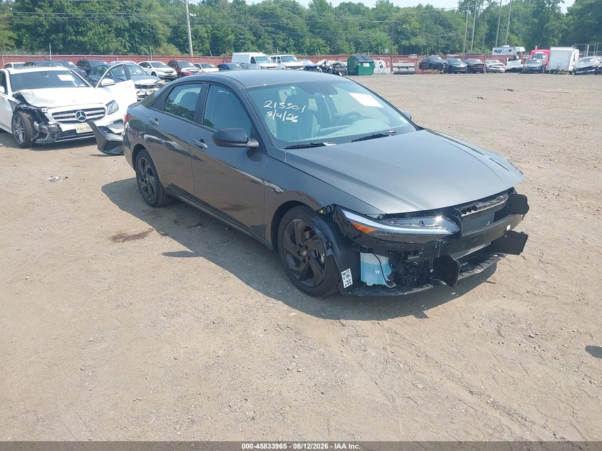 Photo of the 2026 HYUNDAI ELANTRA SEL SPORT