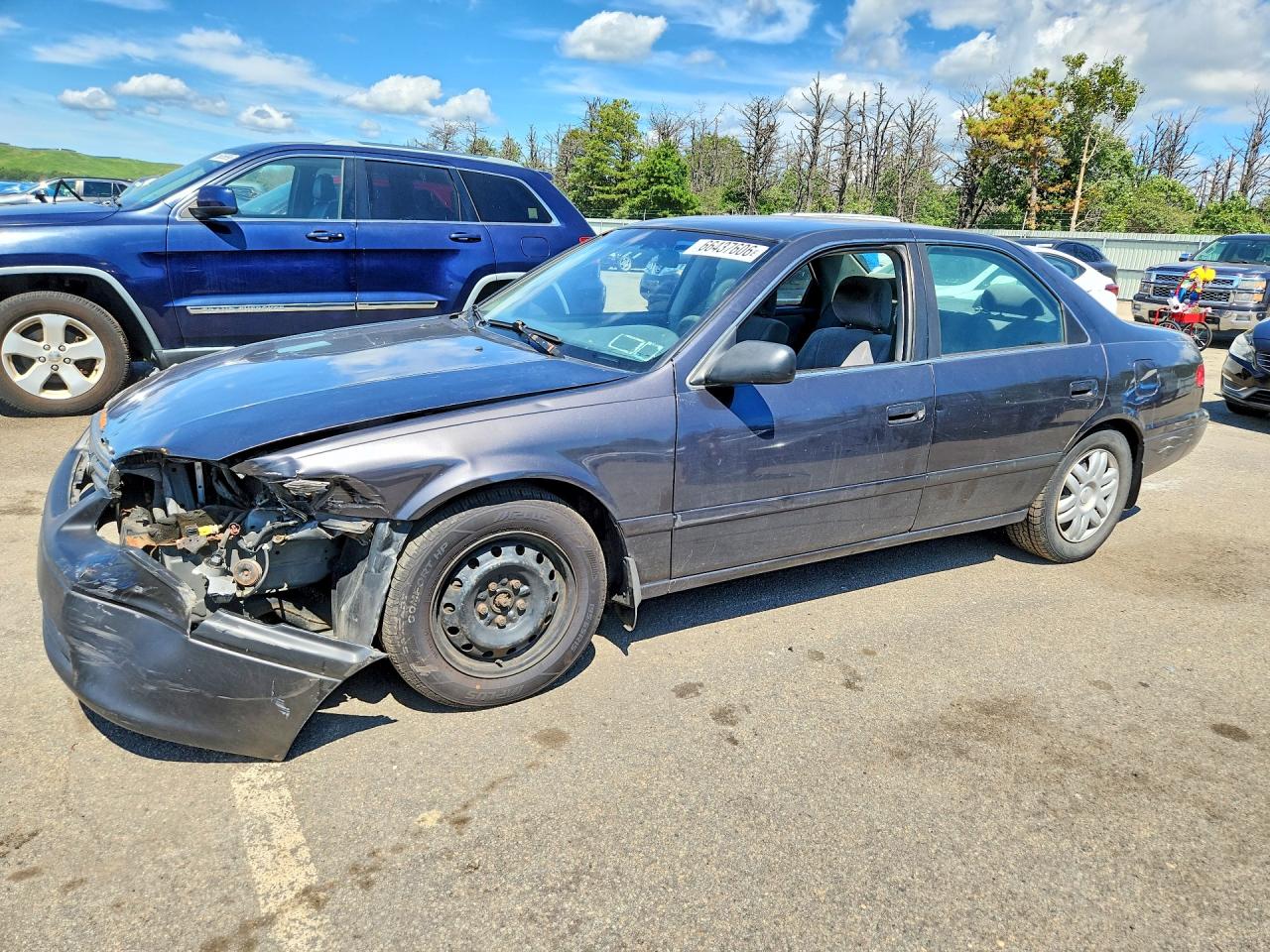 Photo of the 2000 TOYOTA CAMRY LE