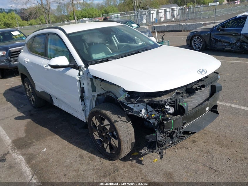 Photo of the 2024 HYUNDAI KONA SEL
